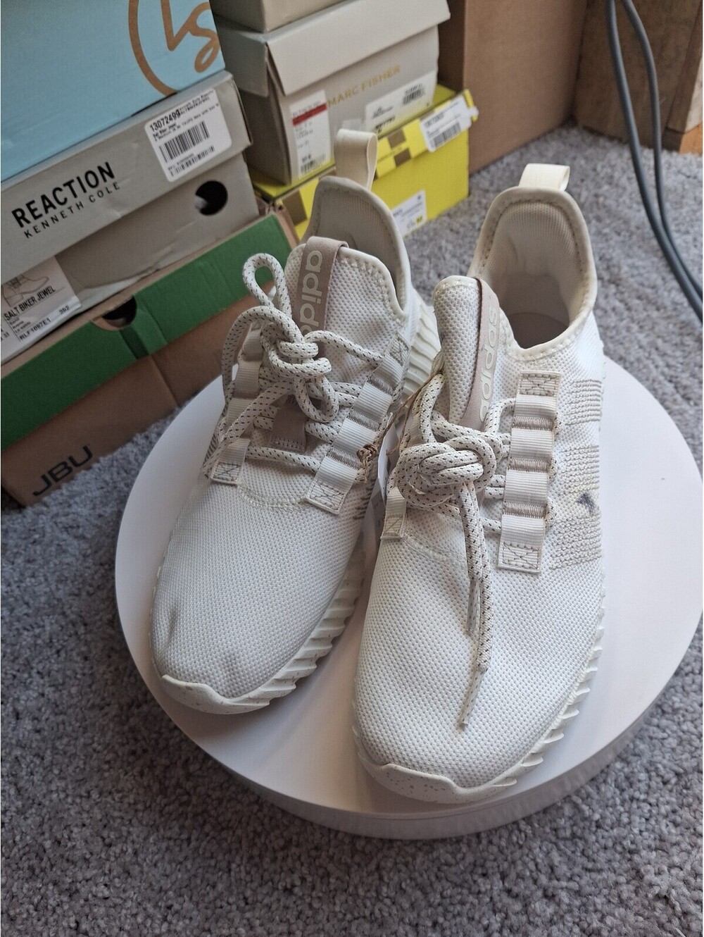 Adidas Women's Kaptir Flow Sneaker US 9